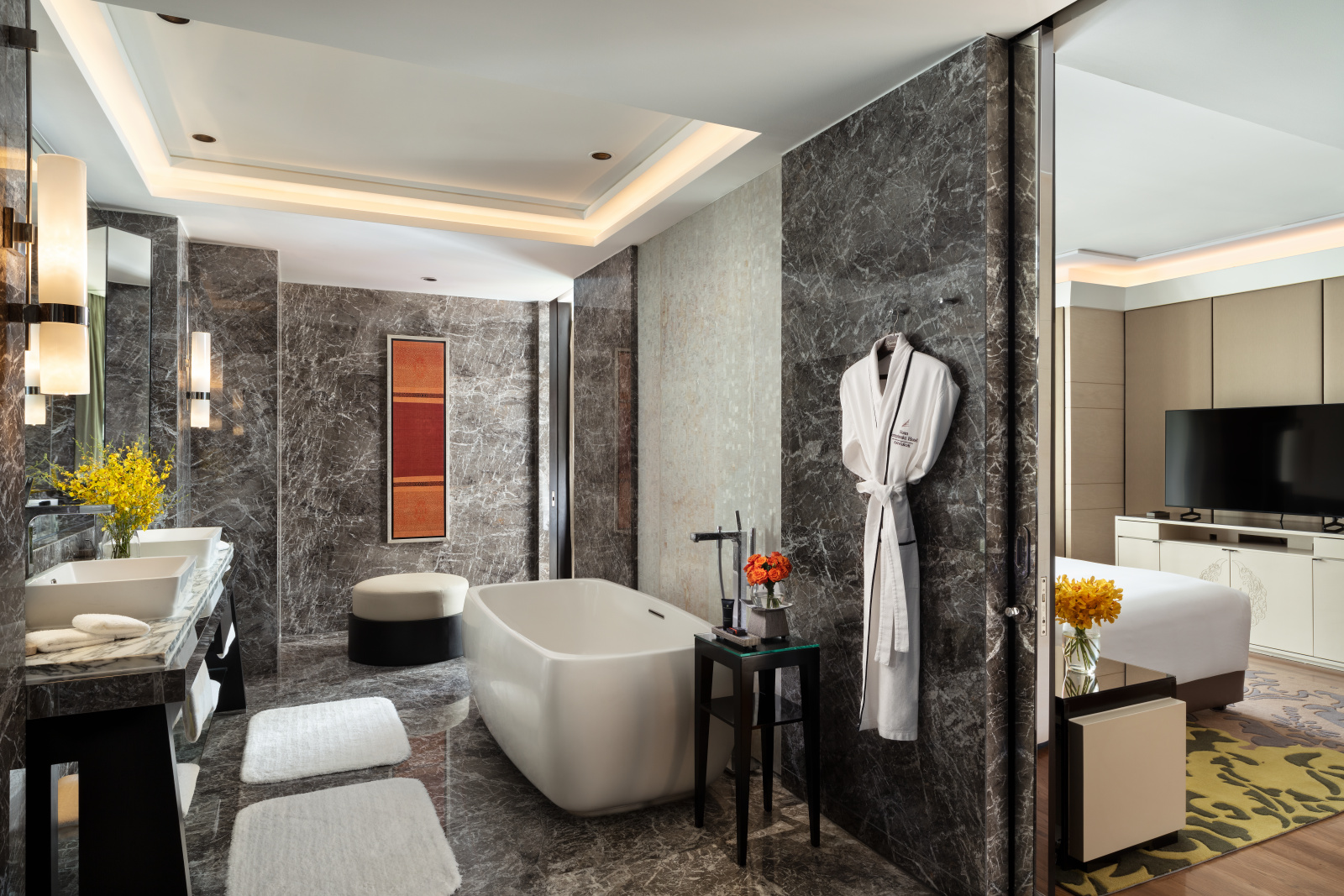 Garden Suite with Lounge Access