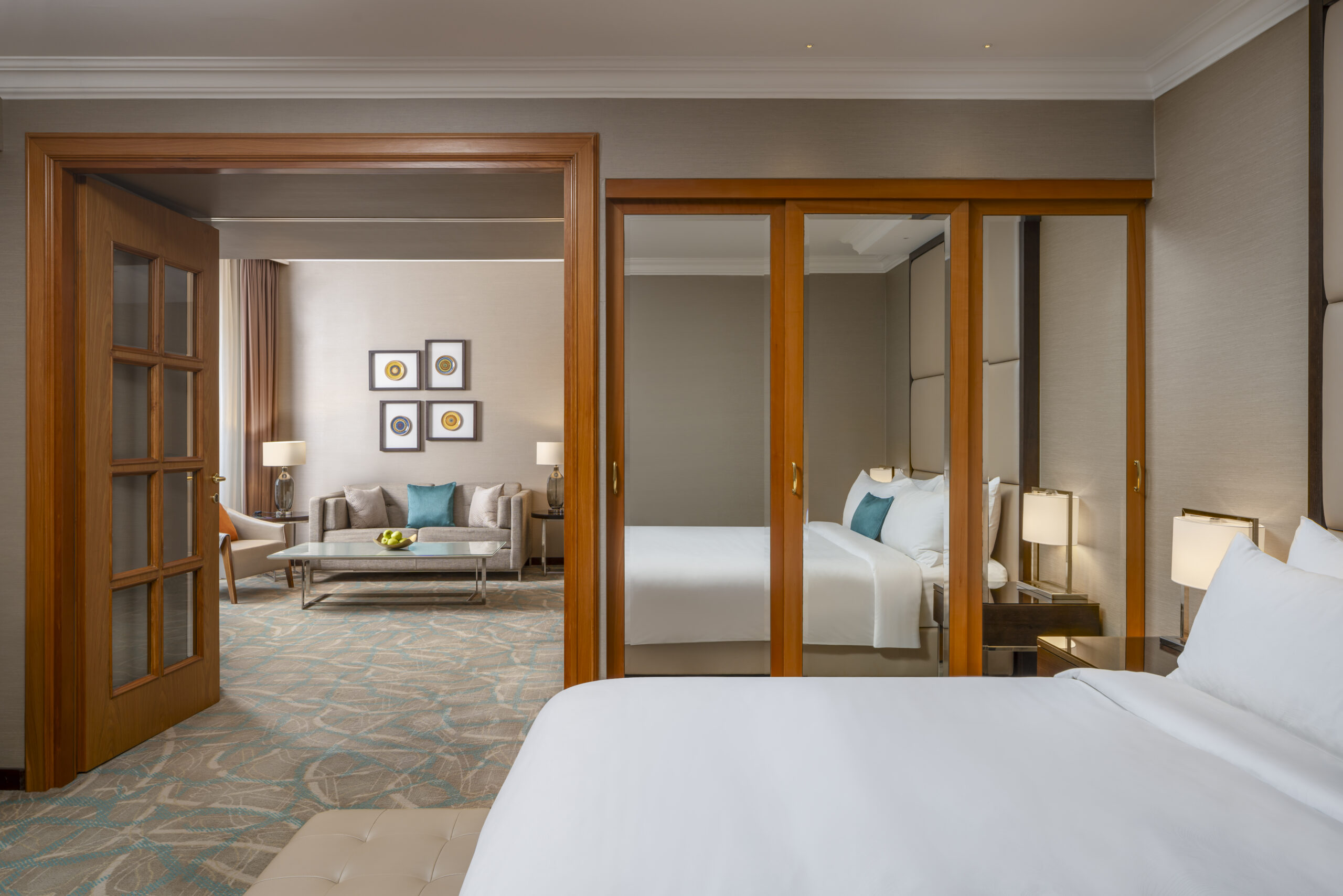 Family/Business Suite